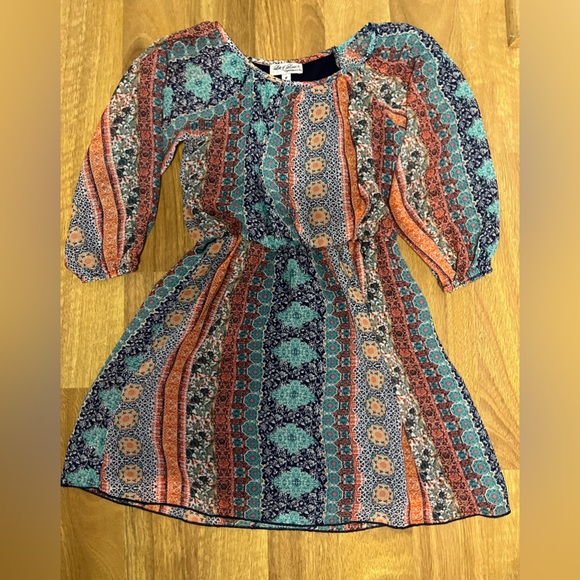 🪩🌈LIGHTLY WORN LOTS OF LOVE DRESS🌈🪩 - Picture 2 of 2